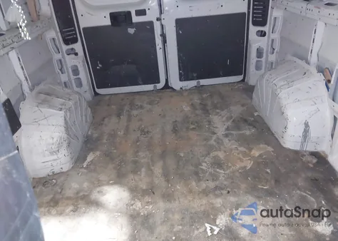 2015 Ram Promaster 1500 Low Roof z USA, uszkodzony, nr VIN 3C6TRVNG3FE517693